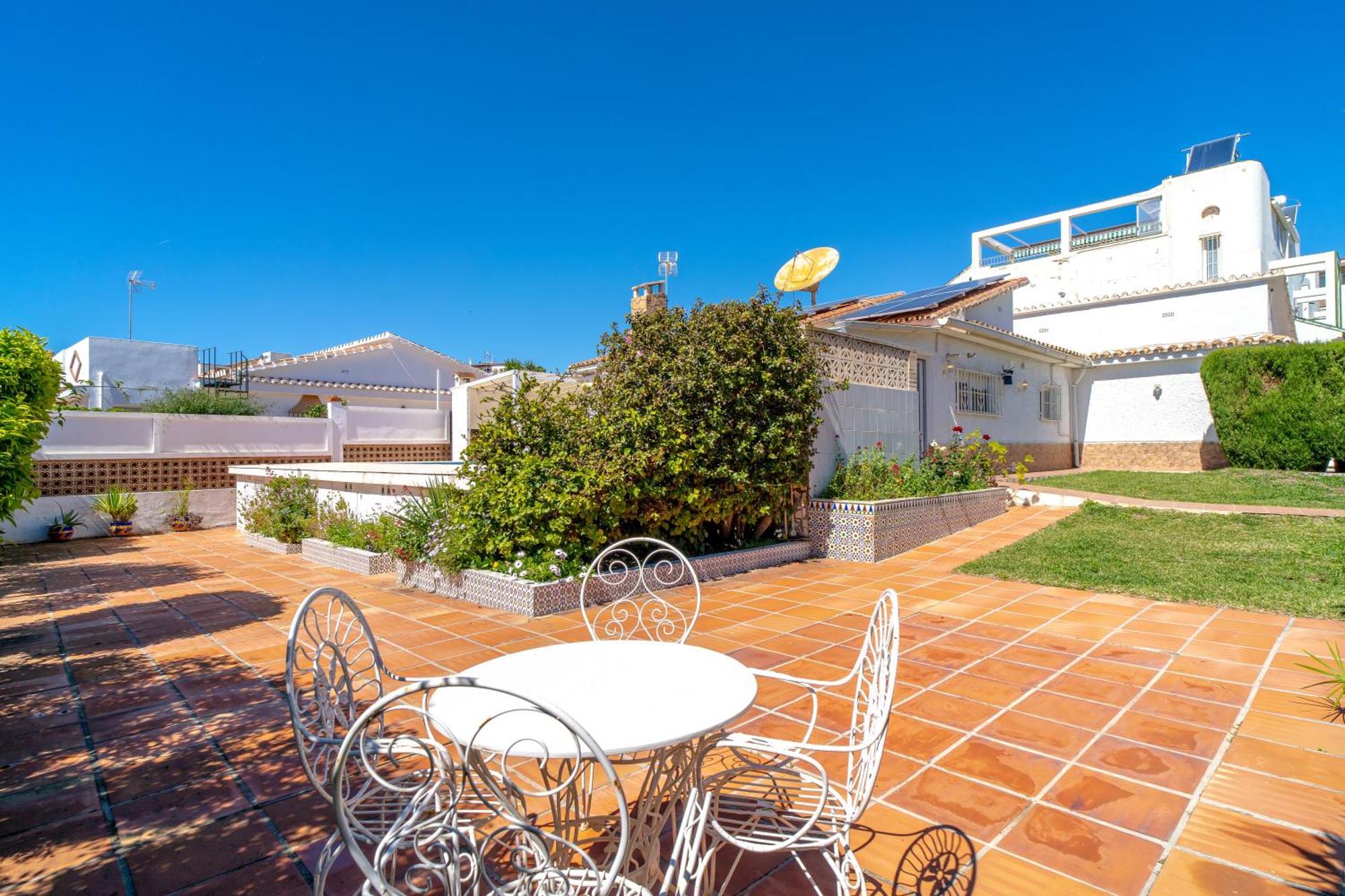 Villa Sevilla Casasol 네르하 외부 사진